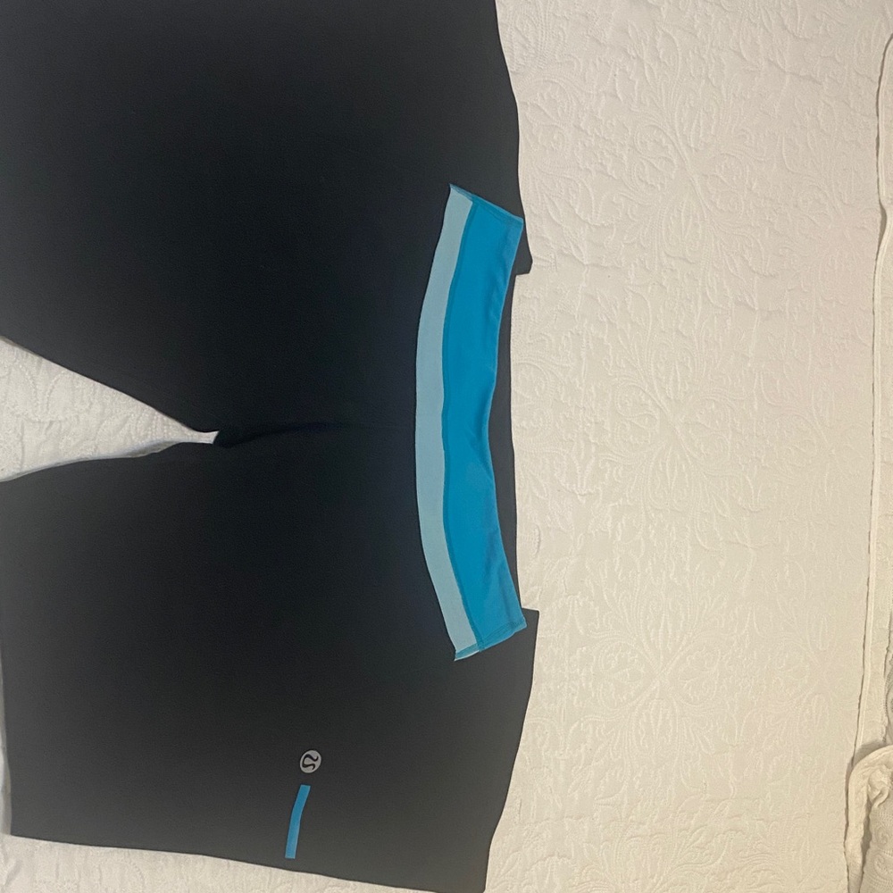 lululemon Athletica Vintage Throwback Grove Black Pants with Blue Accents - Picture 5 of 6